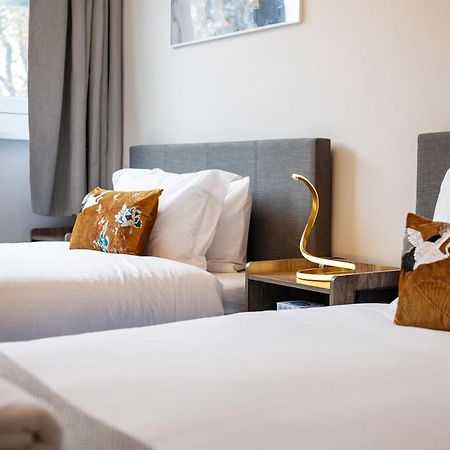 Lovely 4 Bedroom Flat In Wandsworth- Londra Esterno foto