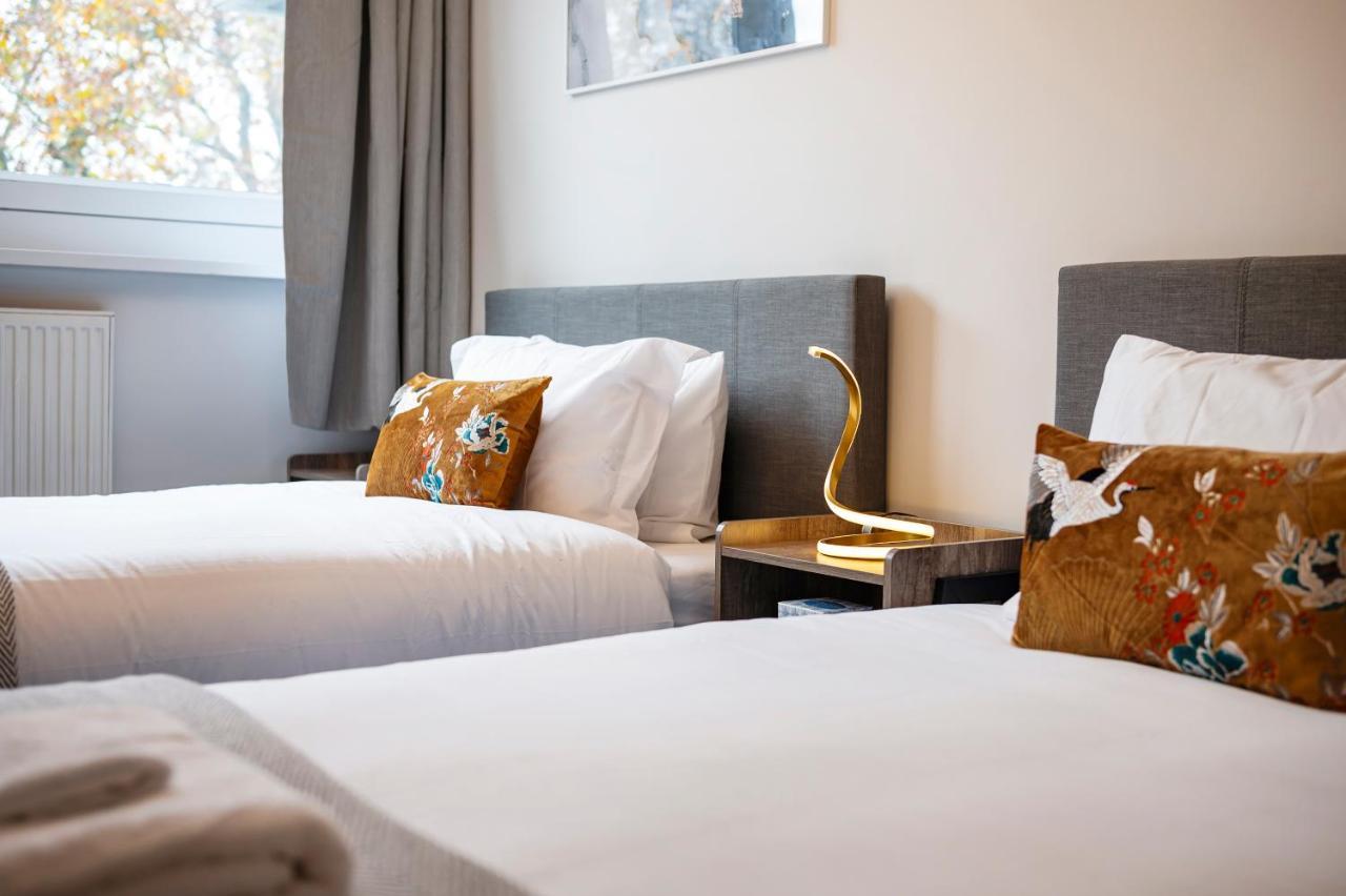 Lovely 4 Bedroom Flat In Wandsworth- Londra Esterno foto