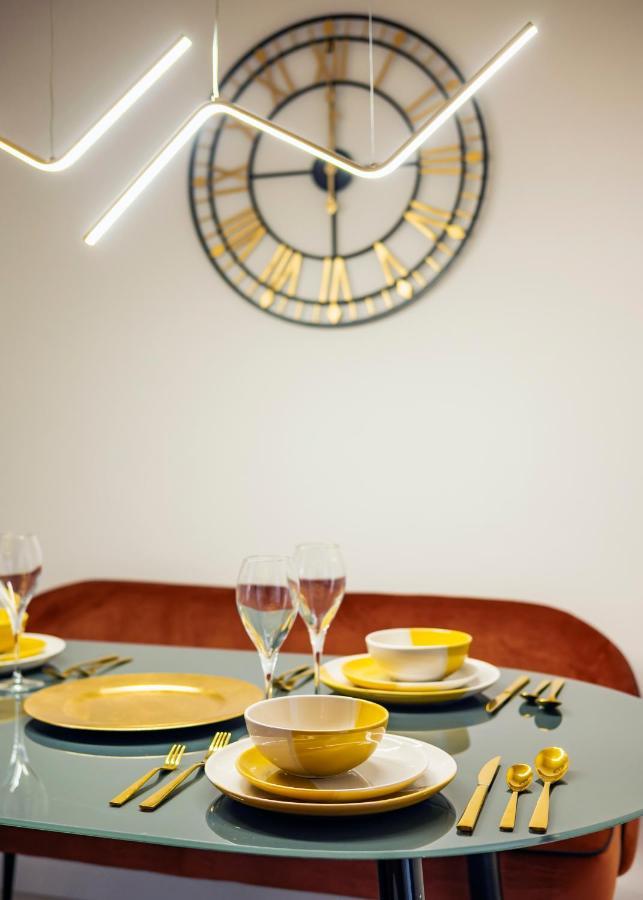 Lovely 4 Bedroom Flat In Wandsworth- Londra Esterno foto